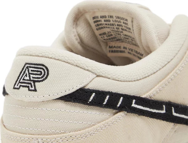 Nike SB Dunk Low x Albino & Preto Pearl White - Genuineauthenticbrand  