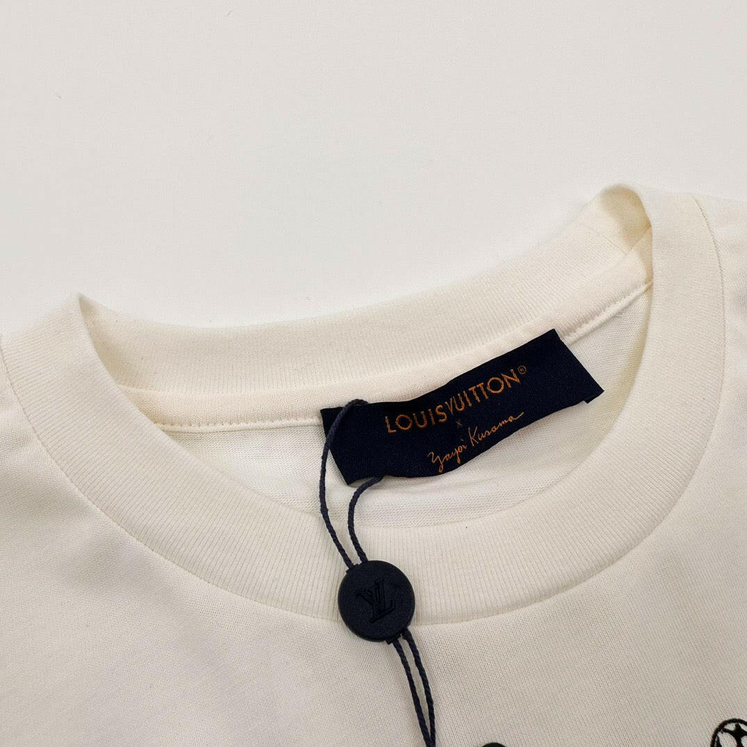 LV Desgin Cream T-shirt 23 SS Collection - Genuineauthenticbrand  