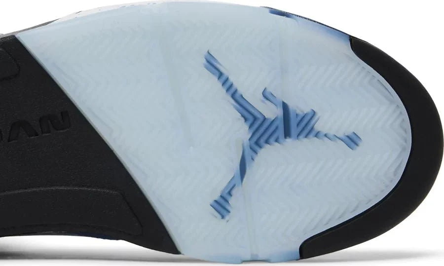 Air Jordan 5 Retro SE 'UNC' Sneakers for Men - Genuineauthenticbrand