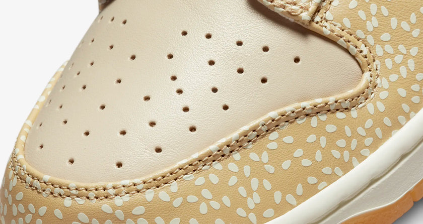 Dunk Low Montreal Bagel 'La Belle Province' Sneakers for Men - Genuineauthenticbrand