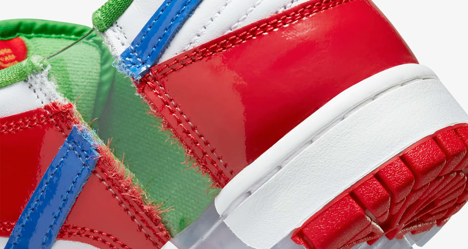 Nike SB Dunk Low Sandy Sneakers - Genuineauthenticbrand